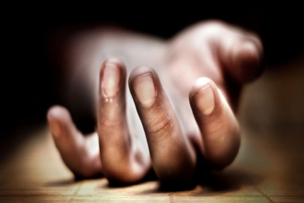 बार्शी : महिलेच्या धमकीमुळे तरुणाची आत्महत्या; गुन्हा दाखल